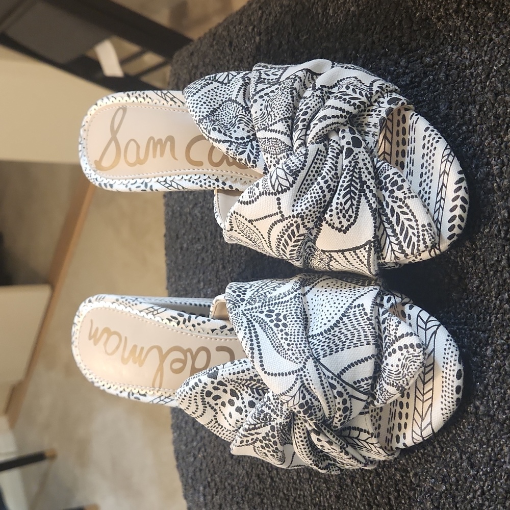 SAM EDELMAN Black & White Oda Knot Slip Heels Size 6